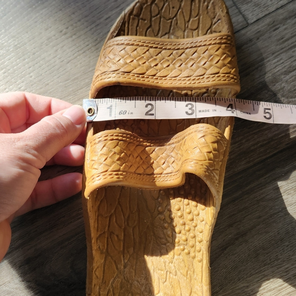 Pali Hawaii Faux Snake Skin Pattern Slip On Mustard Sandal Size 9 - Picture 8 of 8